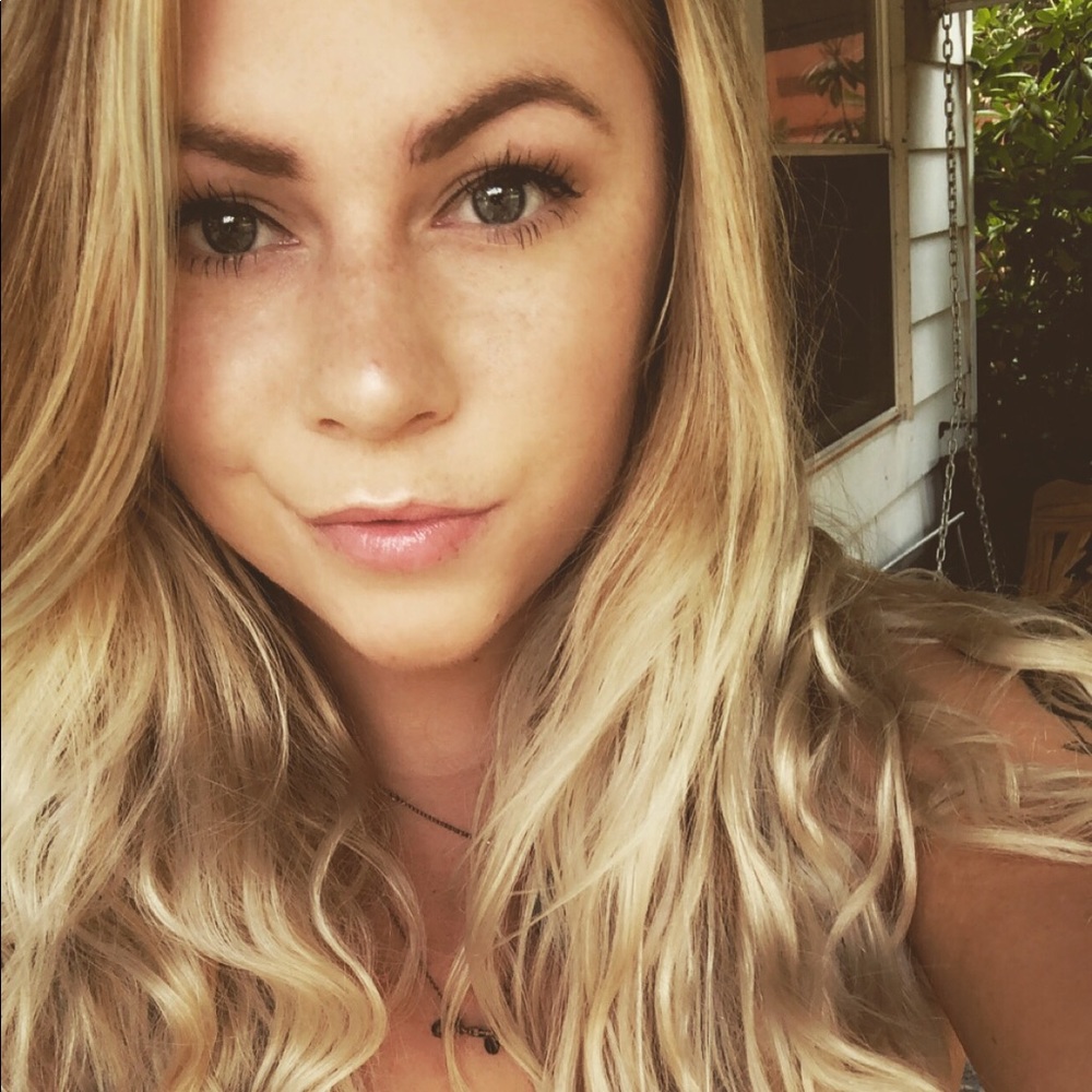 Meet your Posher, Hailee